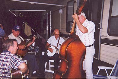 A pickin and a grinin